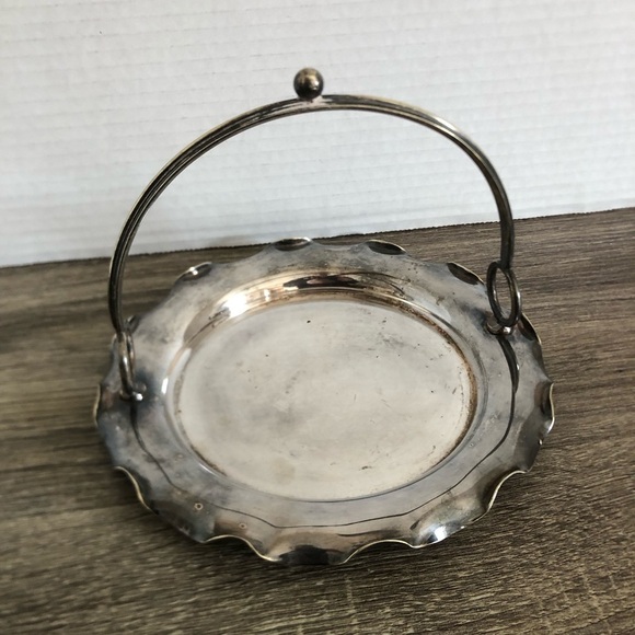 Vtg EPNS Handled Serving Tray - Picture 2 of 11